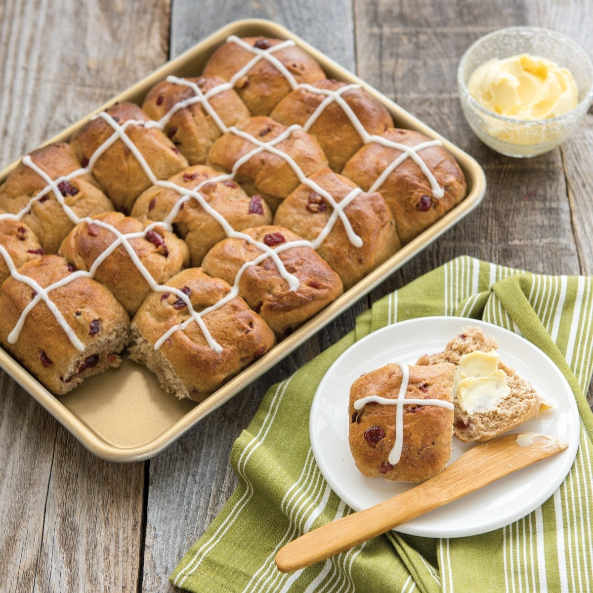 Nordic Ware Naturals® Nonstick Baker's Quarter Sheet