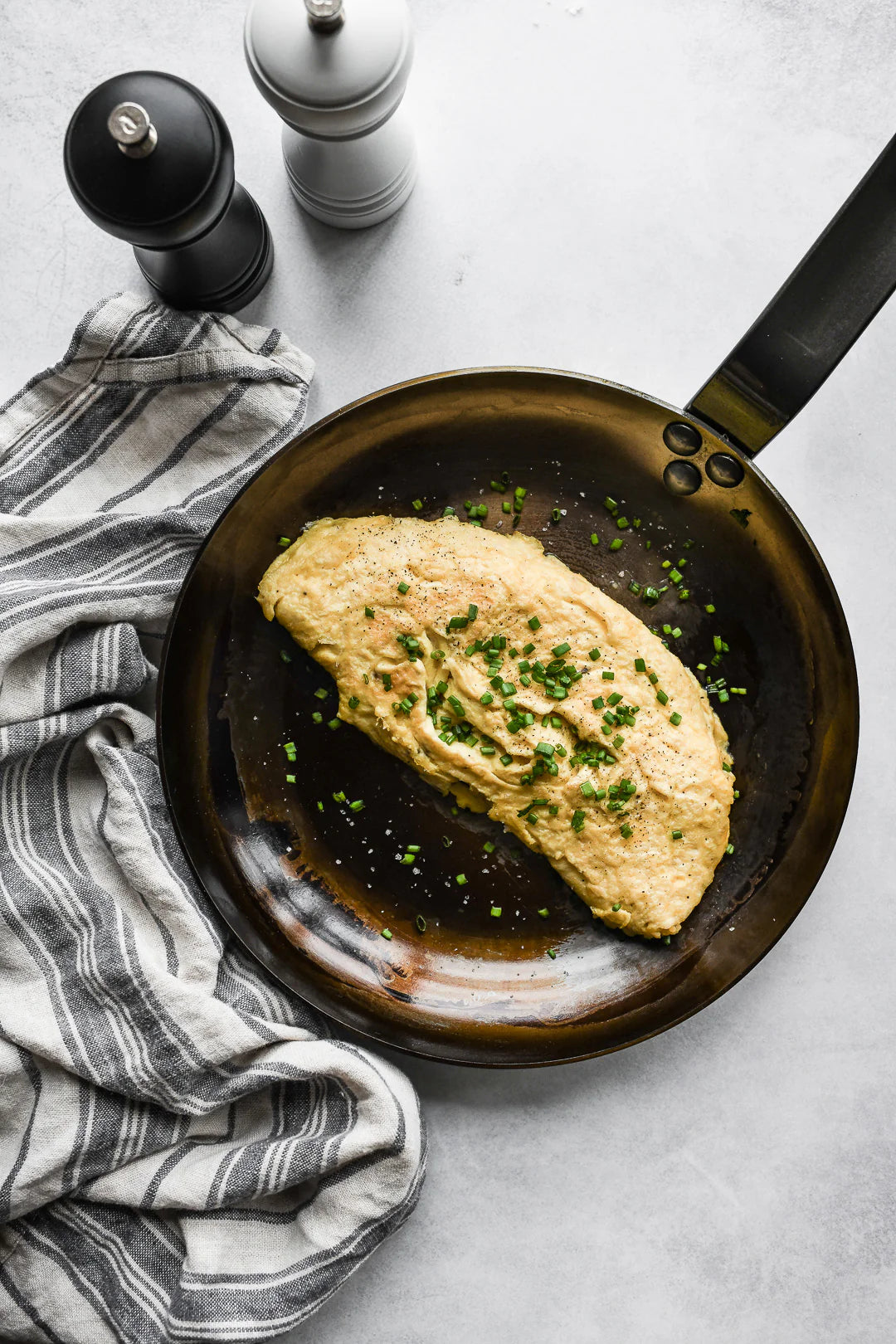 De Buyer Mineral B Omelette Frypan - 9.5"