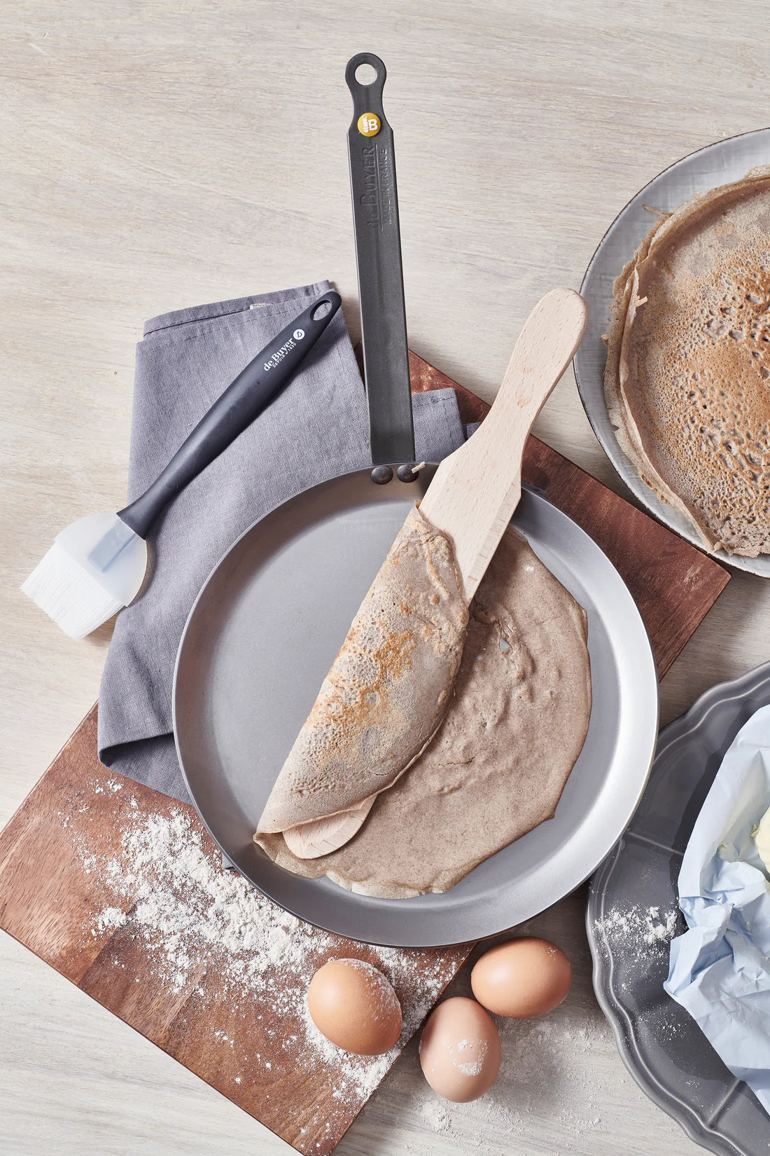 De Buyer Mineral B Carbon Steel Crepe & Tortilla Pan -26 cm or ~10.25"