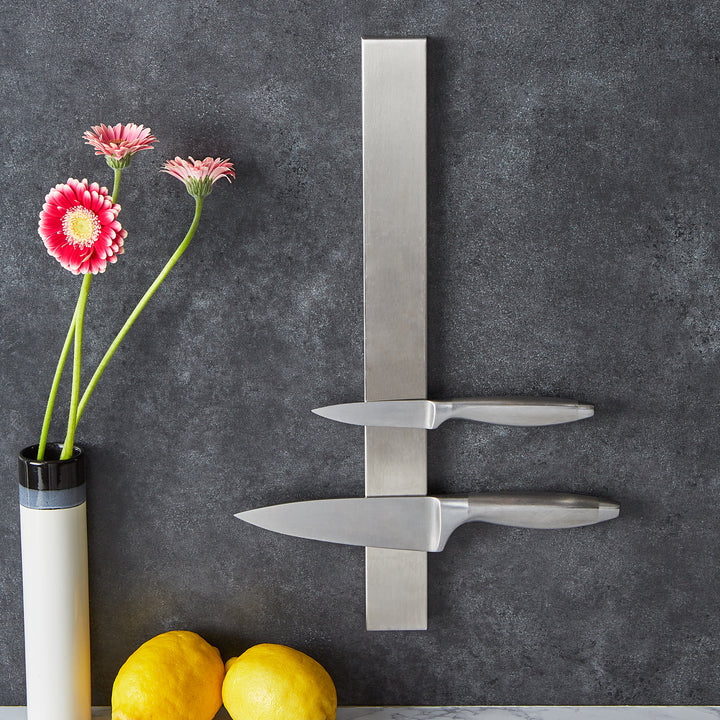 RSVP Int'l Deluxe Magnetic Knife Bar - 18"