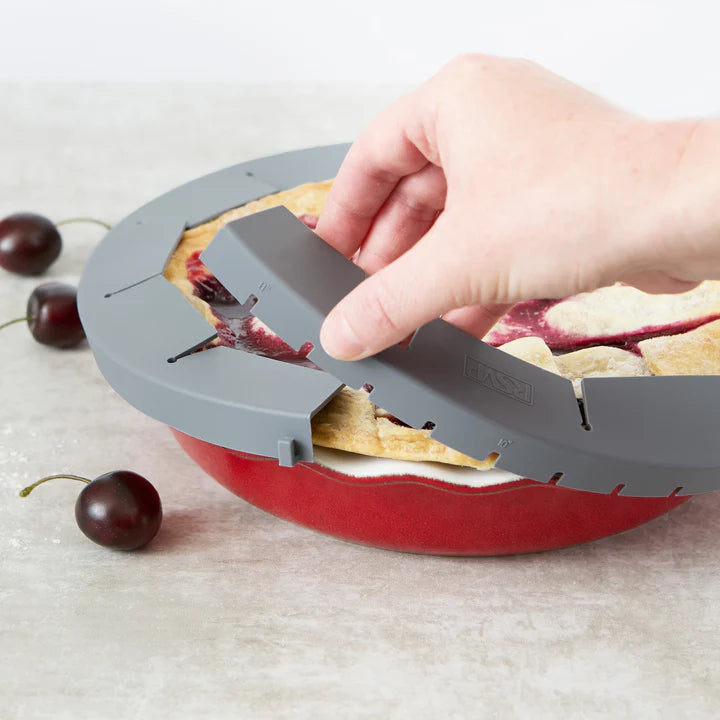 RSVP Int'l Pie Crust Shield