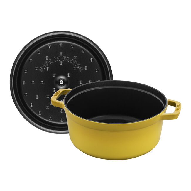 Staub Cast Iron 4 qt, Round, Dutch Oven w/ Cast Iron Lid