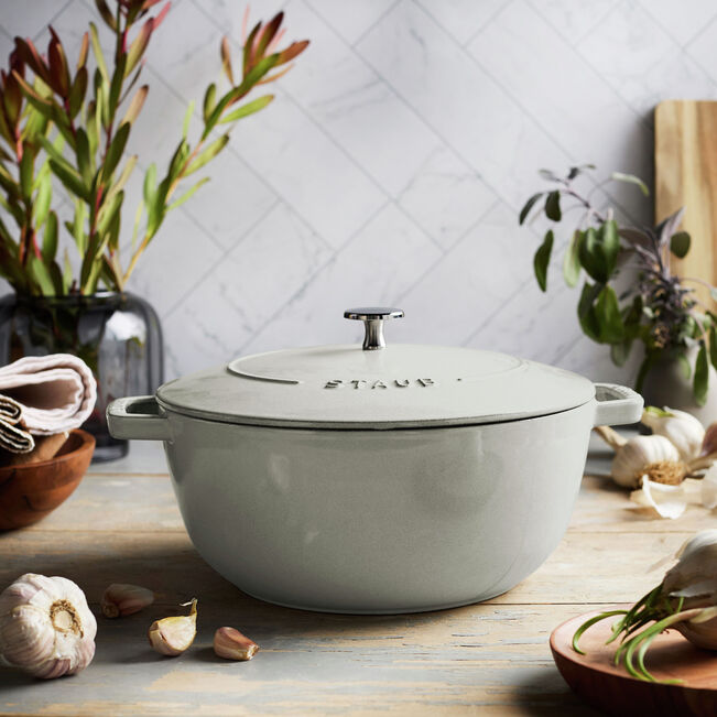 Staub 5.25 qt, Essential French Oven, White Truffle