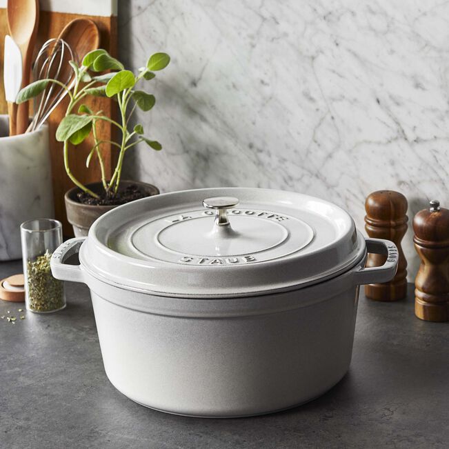 Staub 7 qt, Round, Dutch Oven, White Truffle