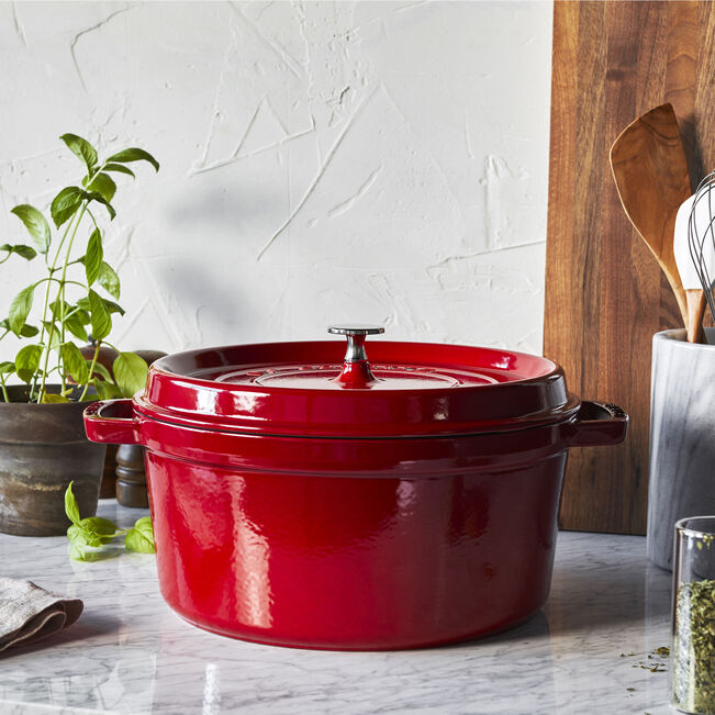 Staub Cast Iron 4 qt, Round, Dutch Oven w/ Cast Iron Lid