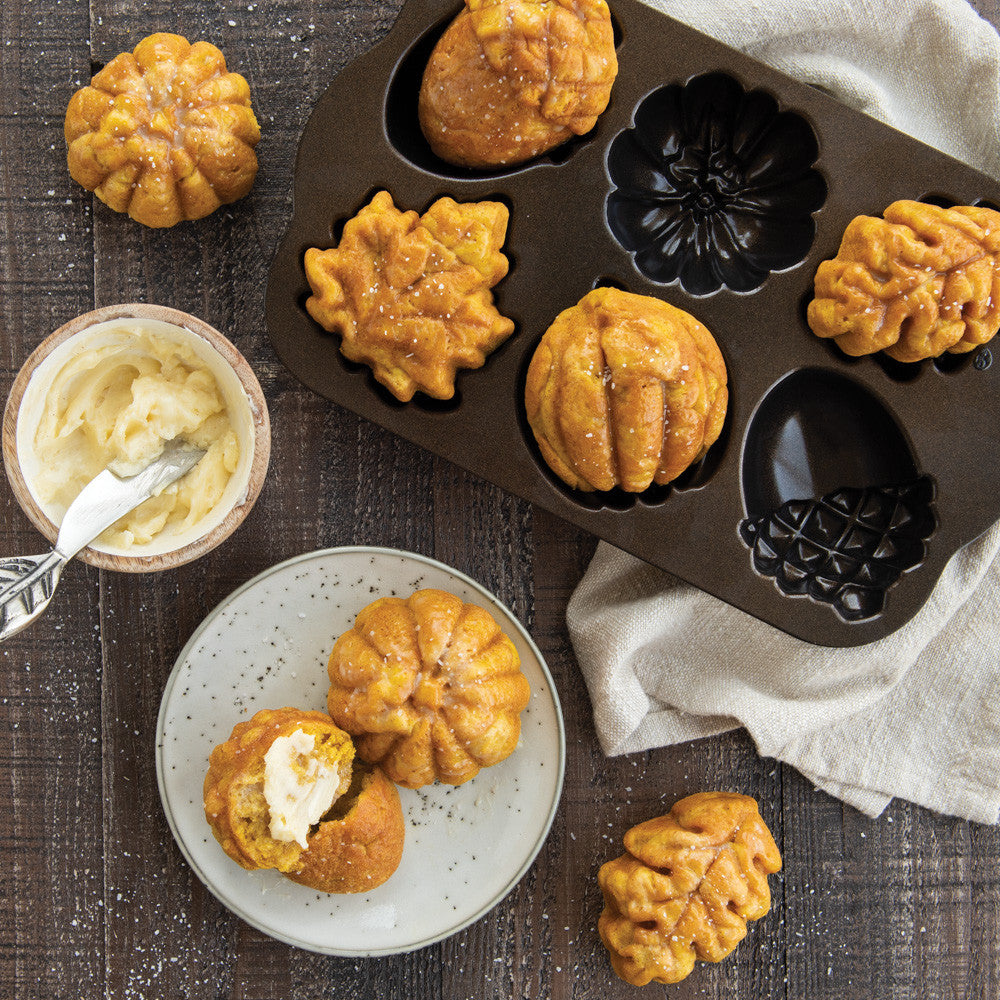 Nordic Ware Autumn Treats Pan