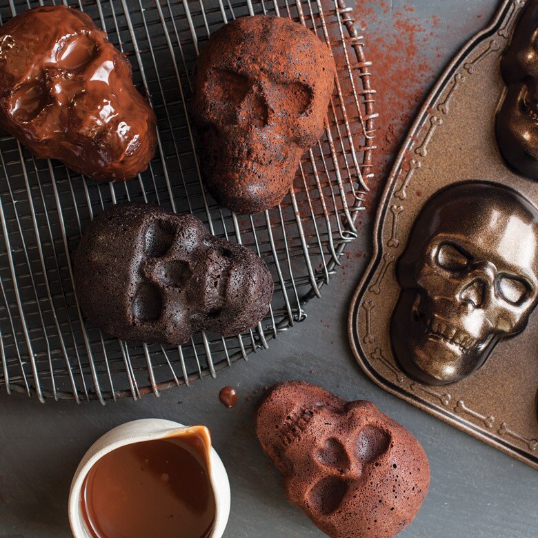 Nordic Ware Skull Cakelet Pan