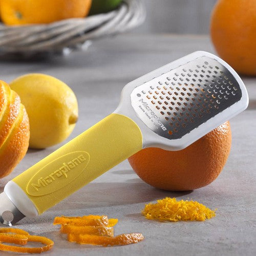 Microplane Ultimate Citrus Tool 2.0 - Citrus Zester and Channel Knife